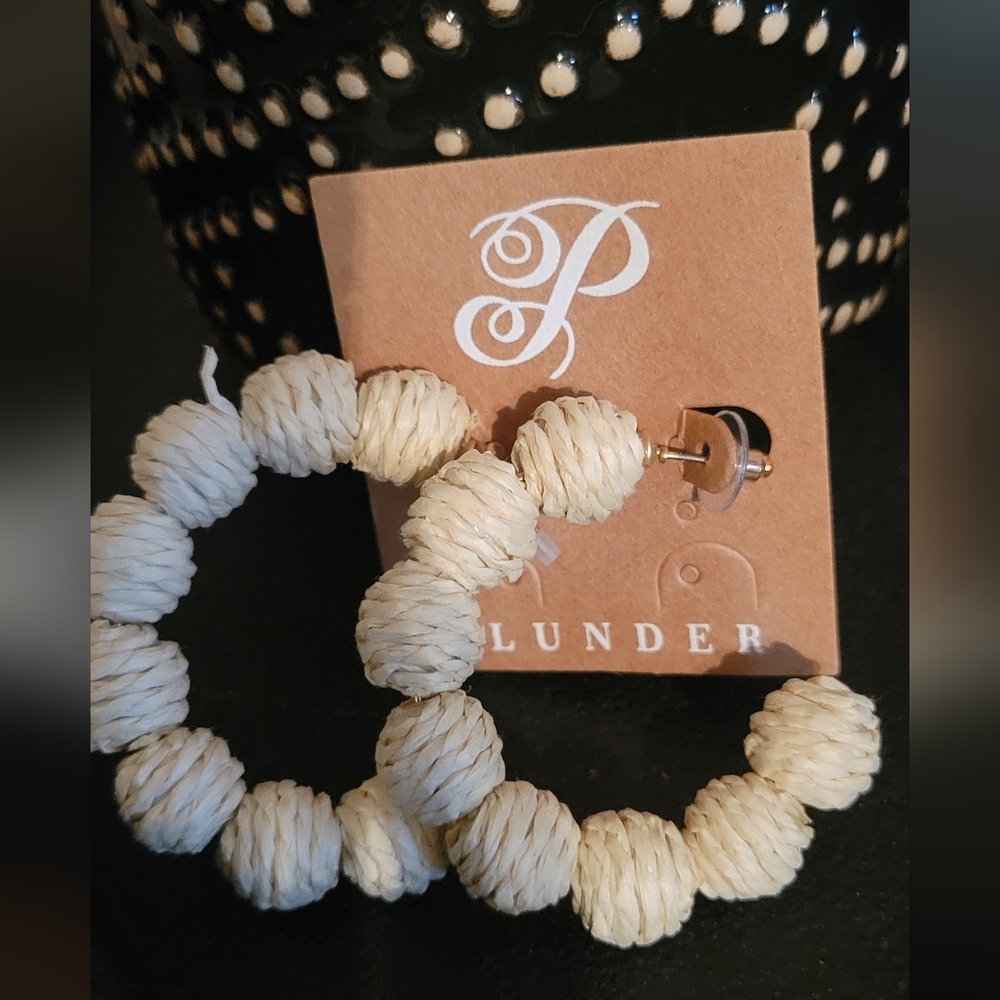Beautiful Brand New Plunder Earrings
